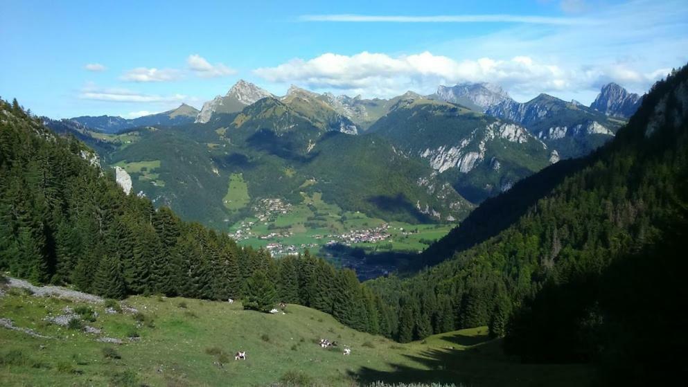 Les Sapins Blancs Lägenhet Vacheresse Exteriör bild